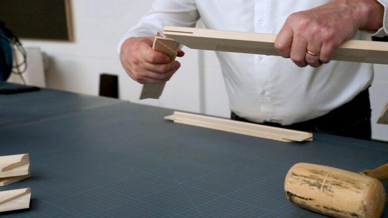 canvas-vernissen-en-opspannen-hoe-doe-je-dat-Arca-Printers-en-Supplies-17